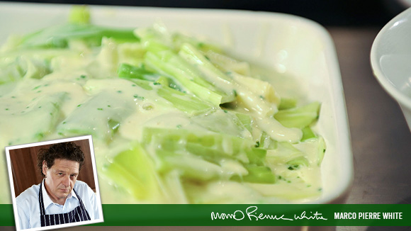 simple-leeks-in-white-sauce