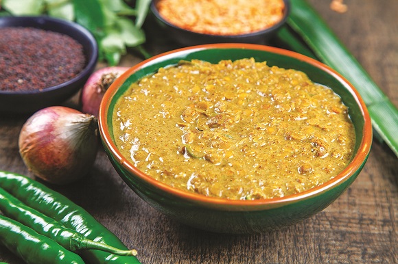 Dhal Black Curry